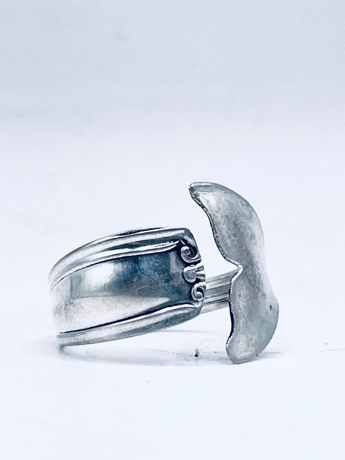 Anello Artigianale Mod. MINICODA#02 Realizzato con Antica posata in Argento (Prima Metà del ’900)