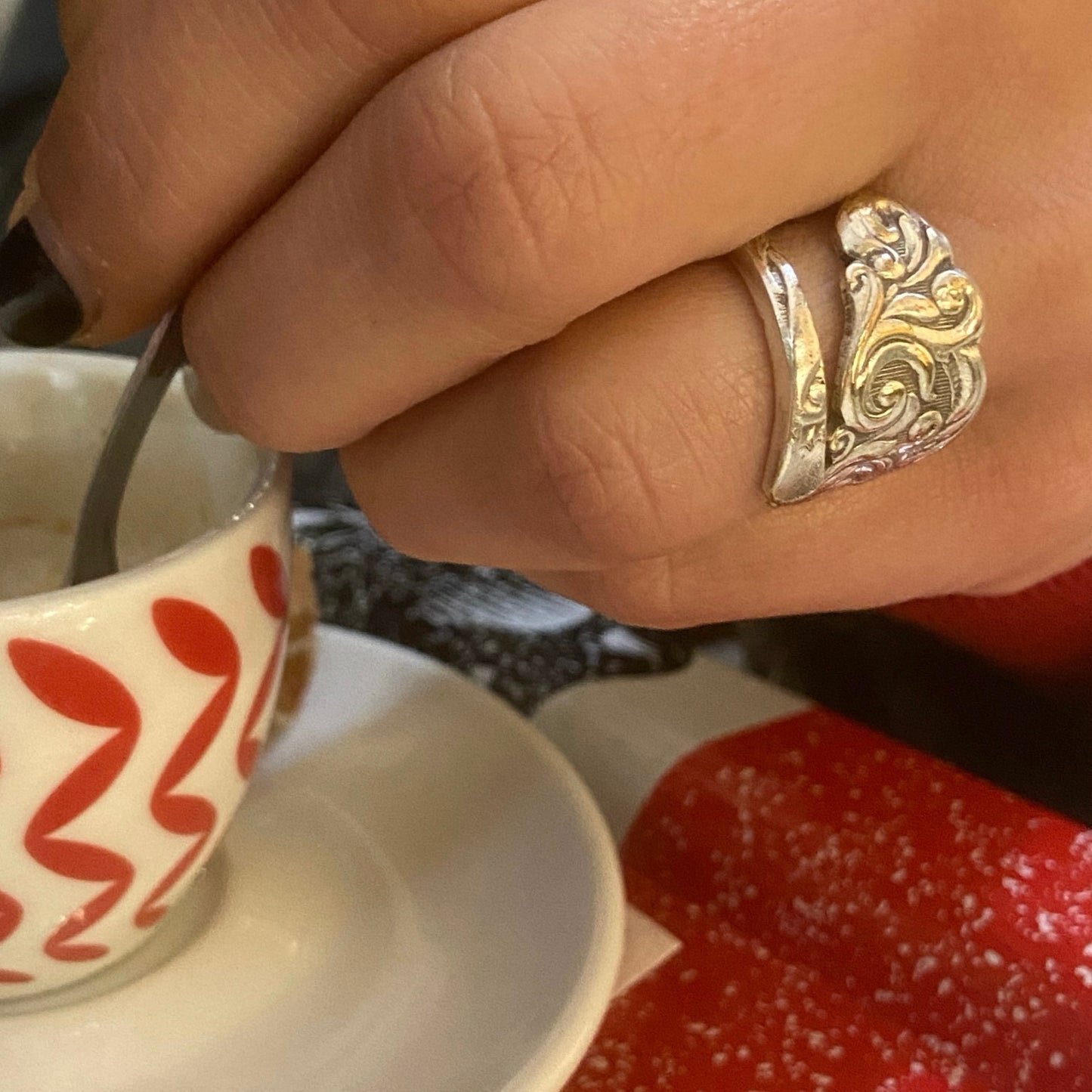 Anello Artigianale DECORO Mod. CLASSICO/SPIRALE  Realizzato con Antica posata in Argento (Prima Metà del ’900)