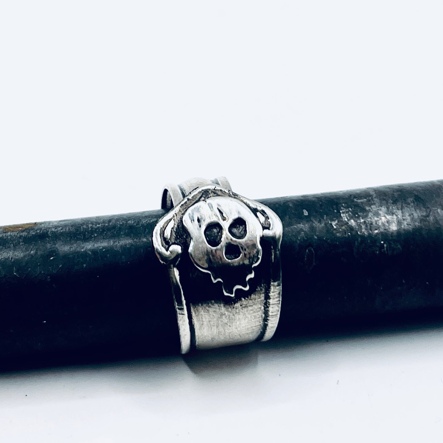 Anello Artigianale TESCHIO Mod. CLASSICO  Realizzato con Antica posata in Argento (Prima Metà del ’900)