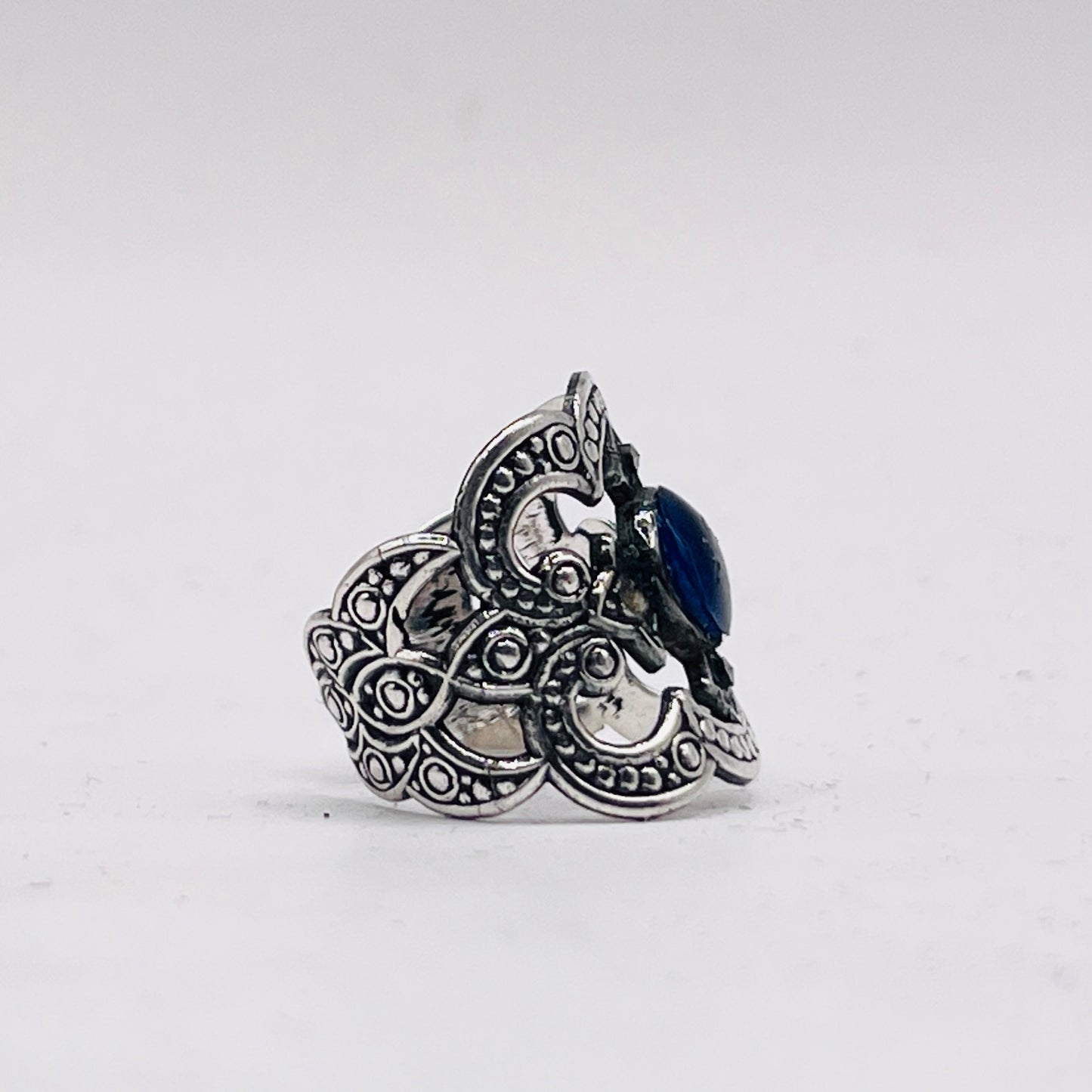 Anello Artigianale SPILLA LAPISLAZZULI Mod. SPILLA Realizzato con Antica spilla in Argento (Prima Metà del ’900)