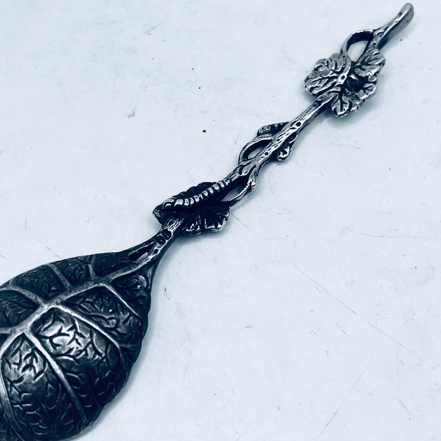 Anello Artigianale + Pendente (omaggio) FOGLIE Mod. CLASSICO  Realizzato con Antica posata in Argento (Prima Metà del ’900)
