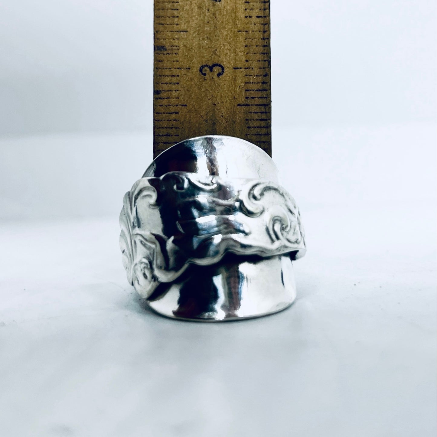 Anello Artigianale PUTTO Mod. INTERO  Realizzato con intero Antico Cucchiaino in Argento (Prima Metà del ’900)