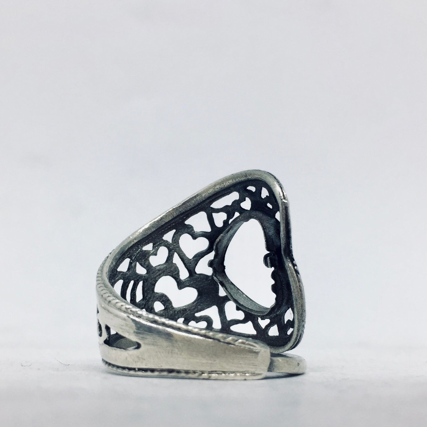 Anello Artigianale CUORI TRAFORATI Mod. CLASSICO/SPIRALE  Realizzato con Antica posata in Argento (Prima Metà del ’900)