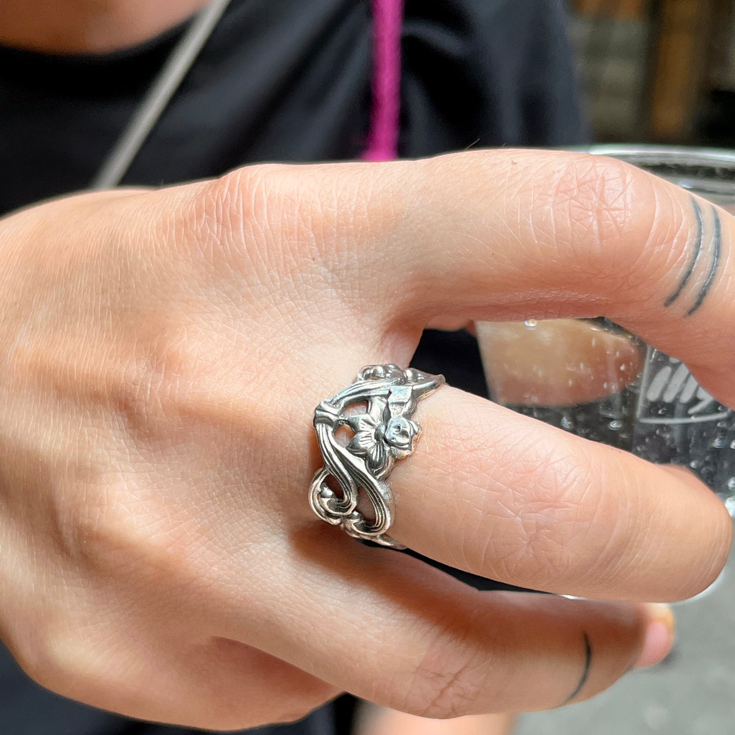 Anello Artigianale NARCISO Mod. SPILLA Realizzato con Antica spilla in Argento (Prima Metà del ’900)