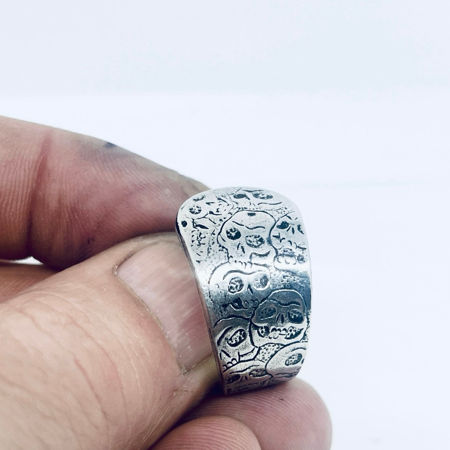 Anello Artigianale CALAVERAS Mod. CLASSICO  Realizzato con Antica posata in Argento (Prima Metà del ’900)