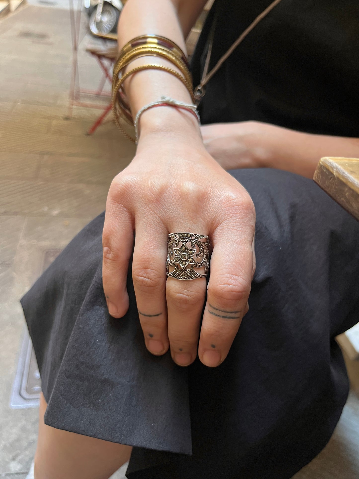 Anello Artigianale SPILLA ROSONE Mod. SPILLA MARCASSITI Realizzato con Antica spilla in Argento (Prima Metà del ’900)