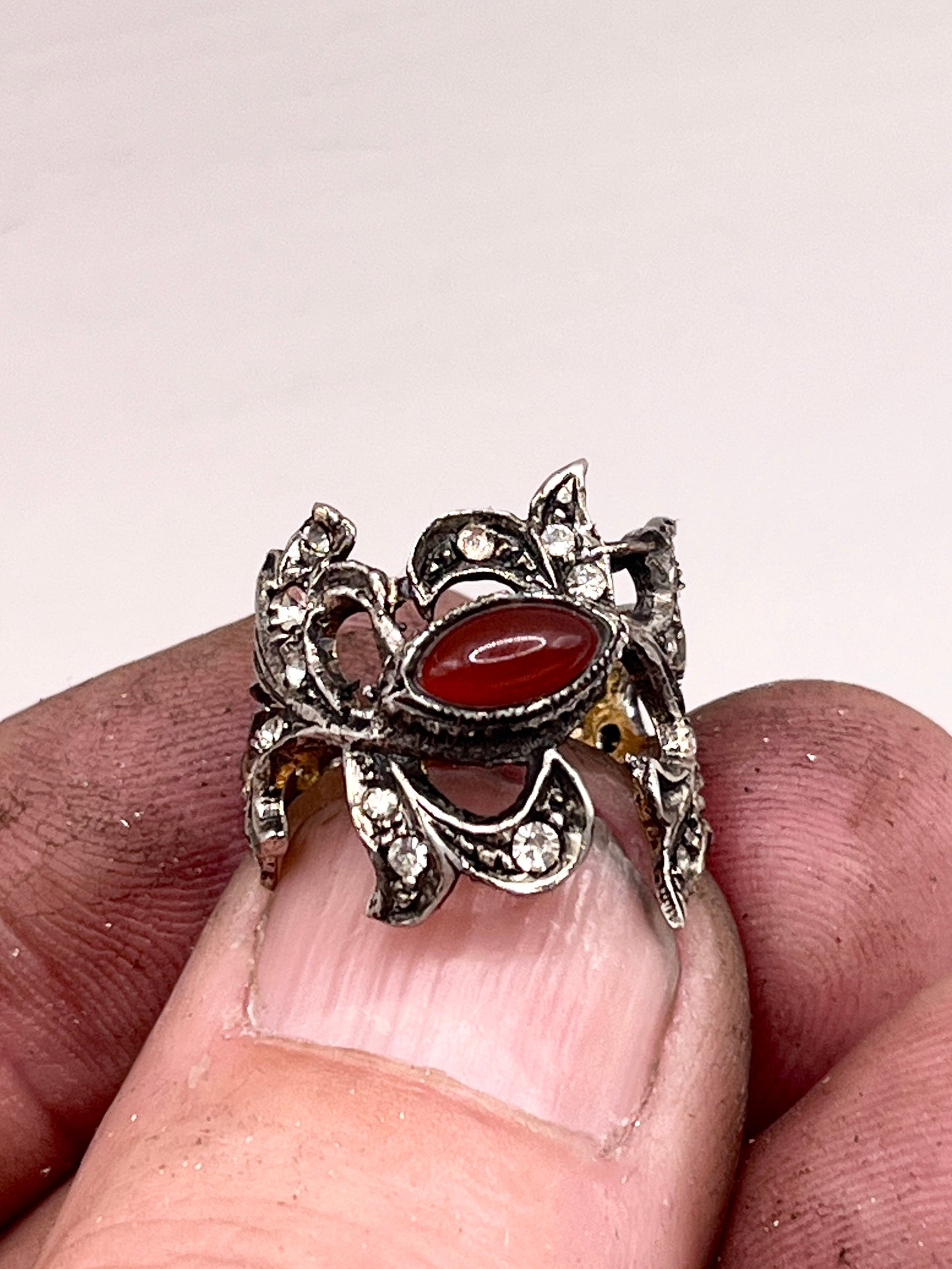 Anello Artigianale SPILLA FIAMMA Mod. SPILLA CORNIOLA Realizzato con Antica spilla in Argento (Prima Metà del ’900)