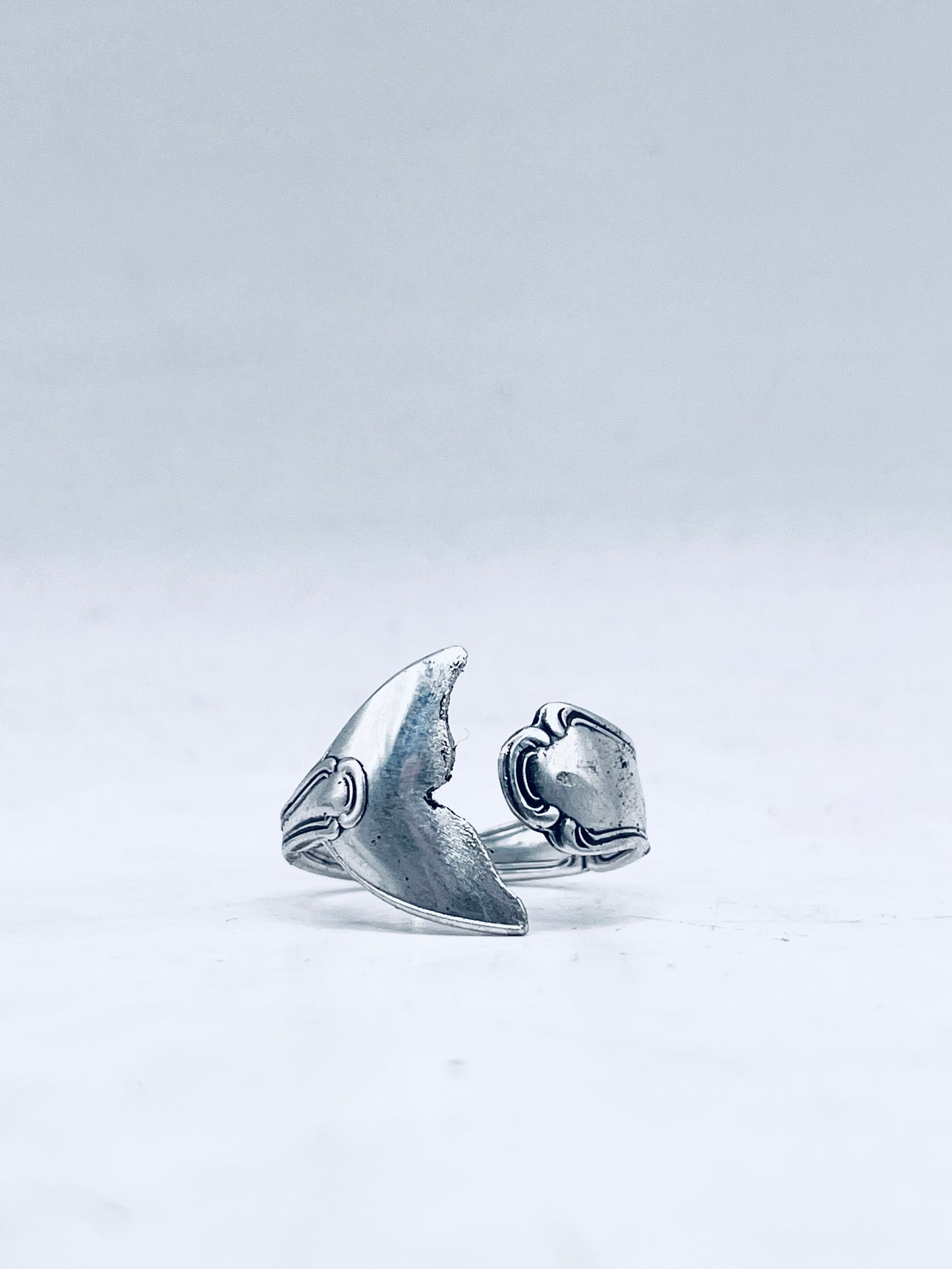 Anello Artigianale Mod. MINICODA#06 Realizzato con Antica posata in Argento (Prima Metà del ’900)