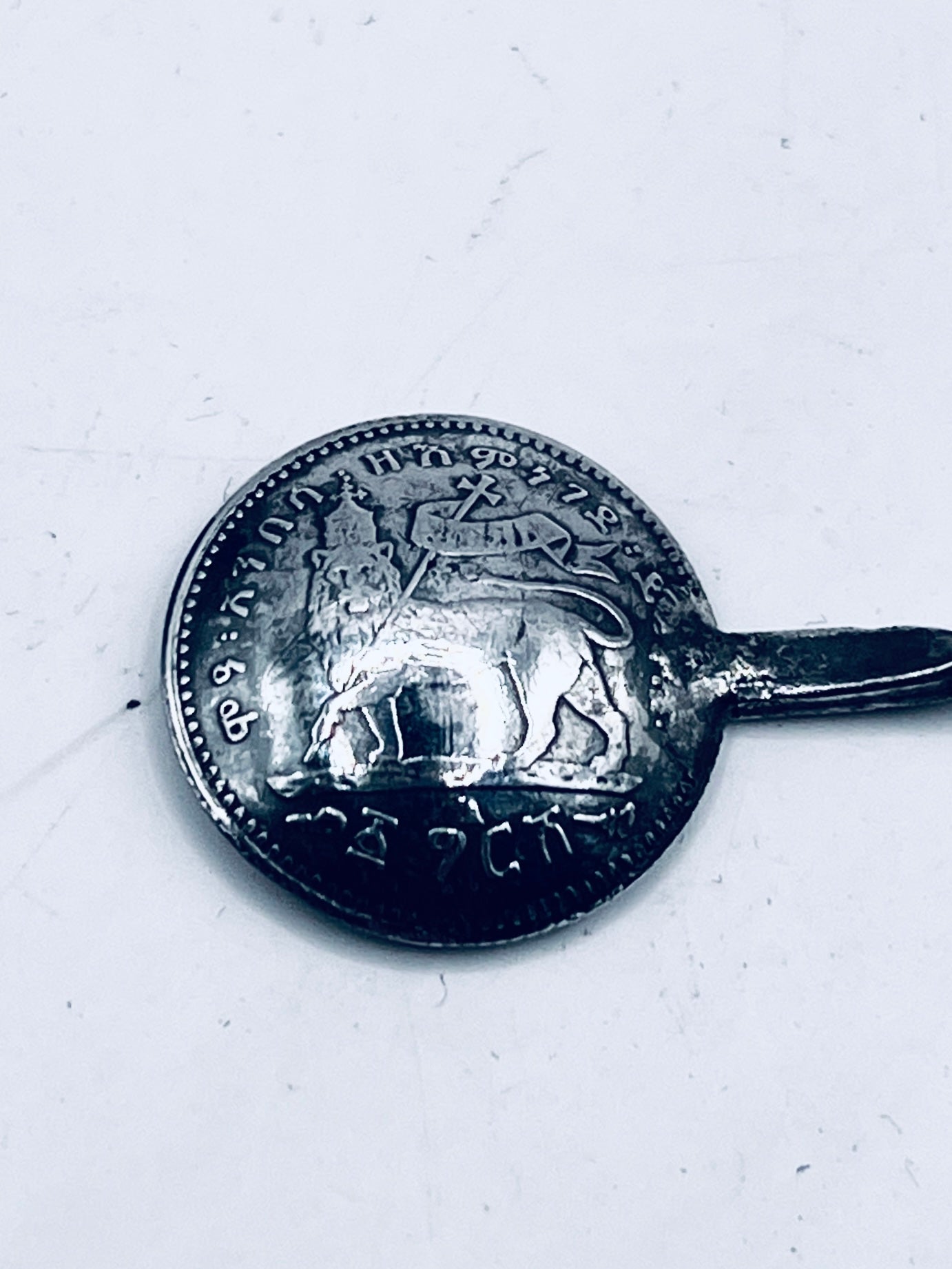 Anello Artigianale Mod. INTERO LEONE DI GIUDA e MENELIK  Realizzato con intero Antico Cucchiaino in Argento (Prima Metà del ’900)