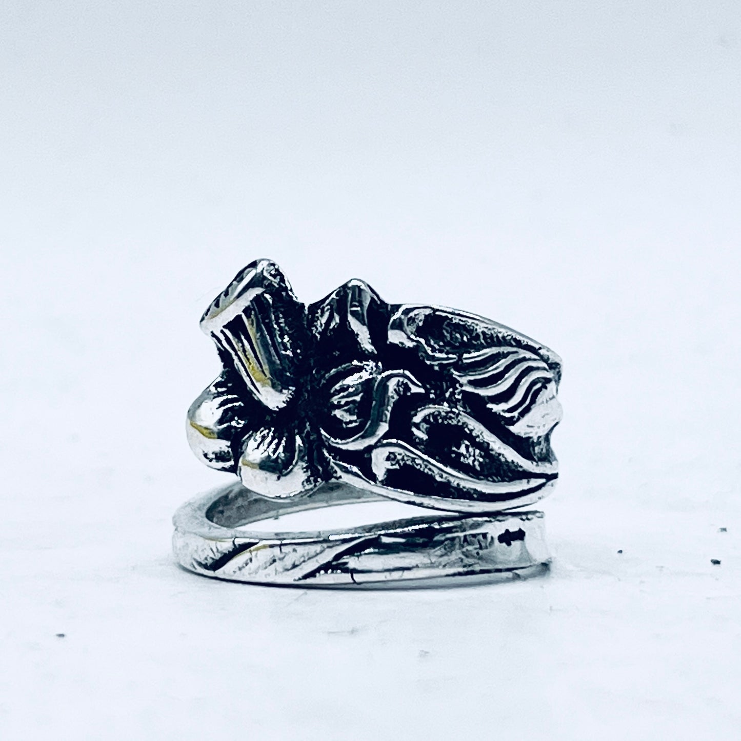 Anello Artigianale IRIS Mod. SPIRALE  Realizzato con  Antica posata in Argento (Prima Metà del ’900)