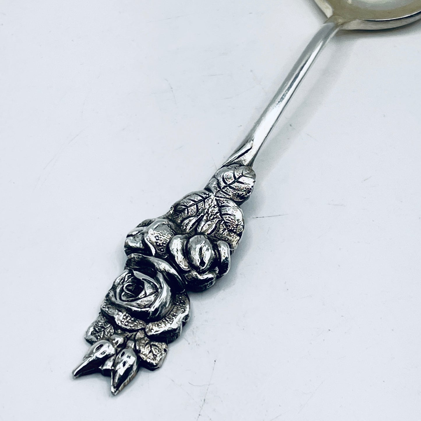 Anello Artigianale ROSA SELVATICA Mod. SPIRALE  Realizzato con Antica posata in Argento (Prima Metà del ’900)