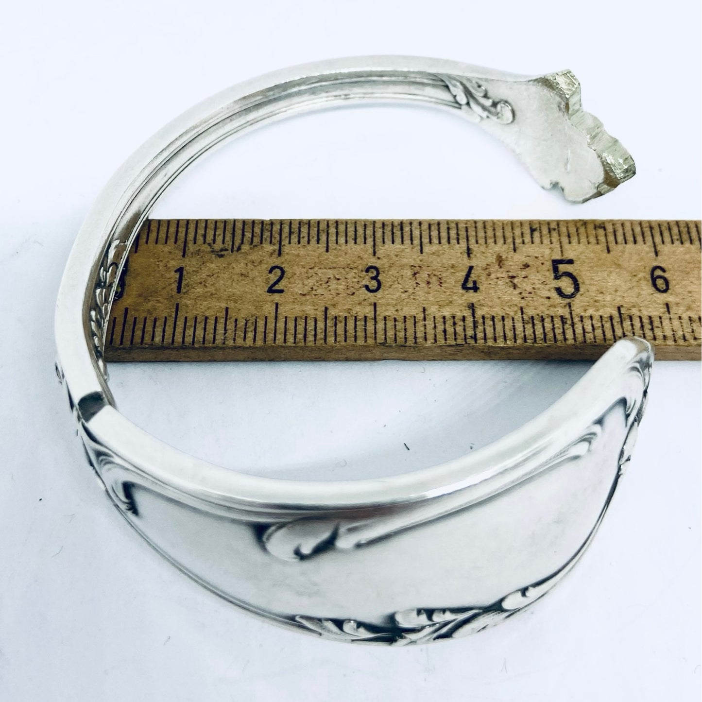 Bracciale Artigianale Mod. MANICO  Realizzato con Antica posata in Argento (Prima Metà del ’900)