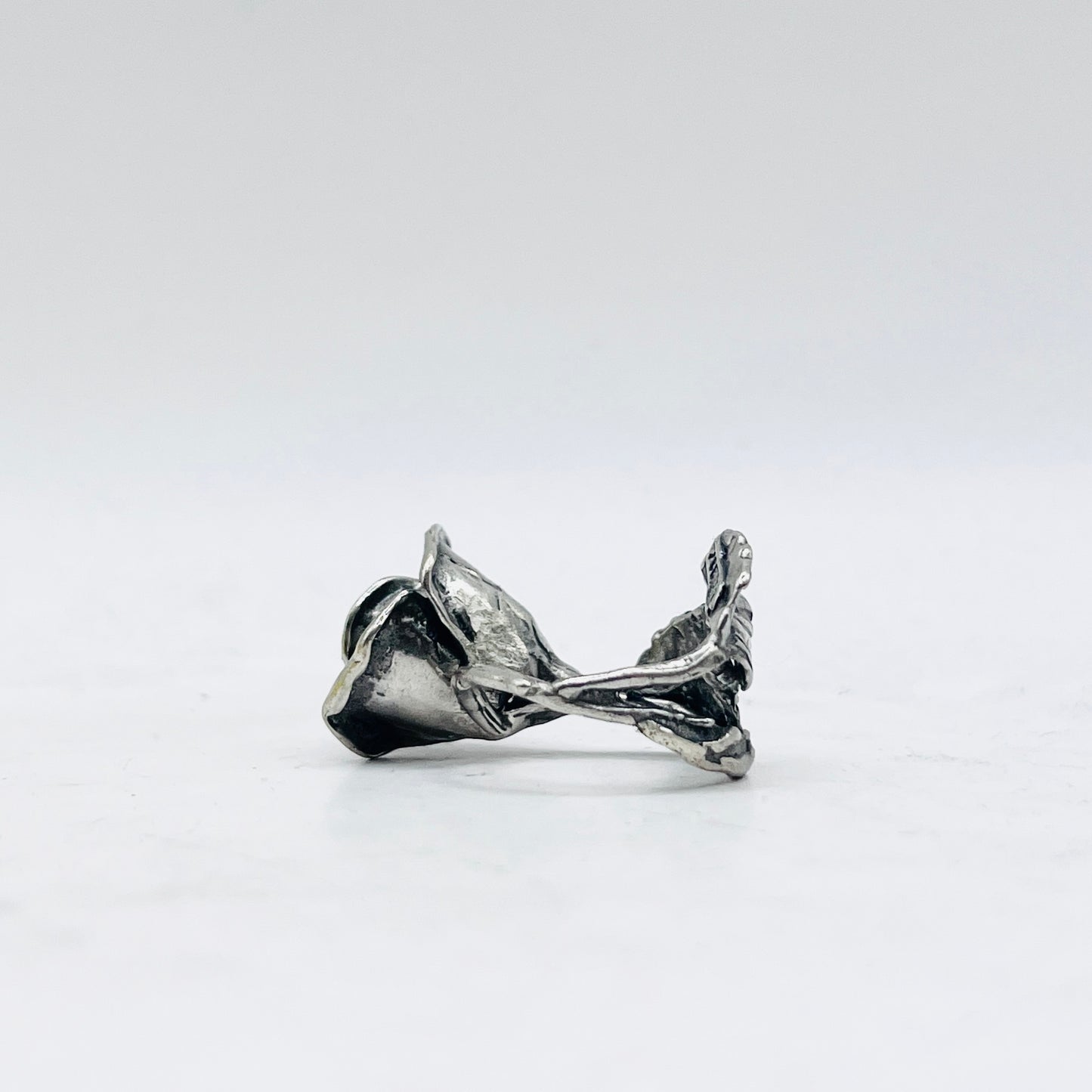 Anello Artigianale ROSA 01 Mod. CLASSICO  Realizzato con Antica SPILLA in Argento 800(Prima Metà del ’900)