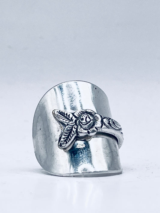Anello Artigianale Mod. INTERO ROSELLINA  Realizzato con intero Antico Cucchiaino in Argento (Prima Metà del ’900)
