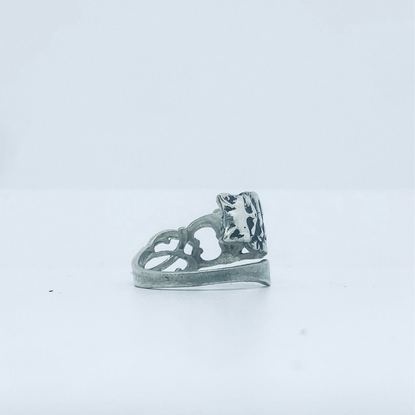 Anello Artigianale GATTO Mod. CLASSICO/SPIRALE  Realizzato con Antica posata in Argento (Prima Metà del ’900)