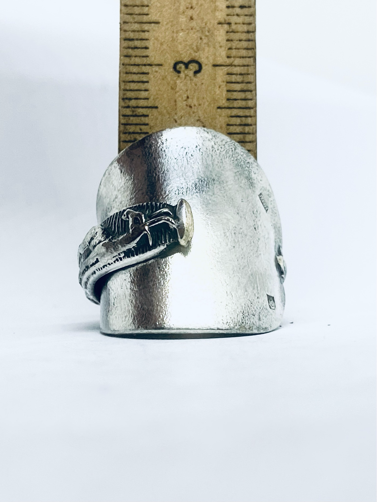 Anello Artigianale ANTILOPE Mod. INTERO  Realizzato con intero Antico Cucchiaino in Argento (Prima Metà del ’900)