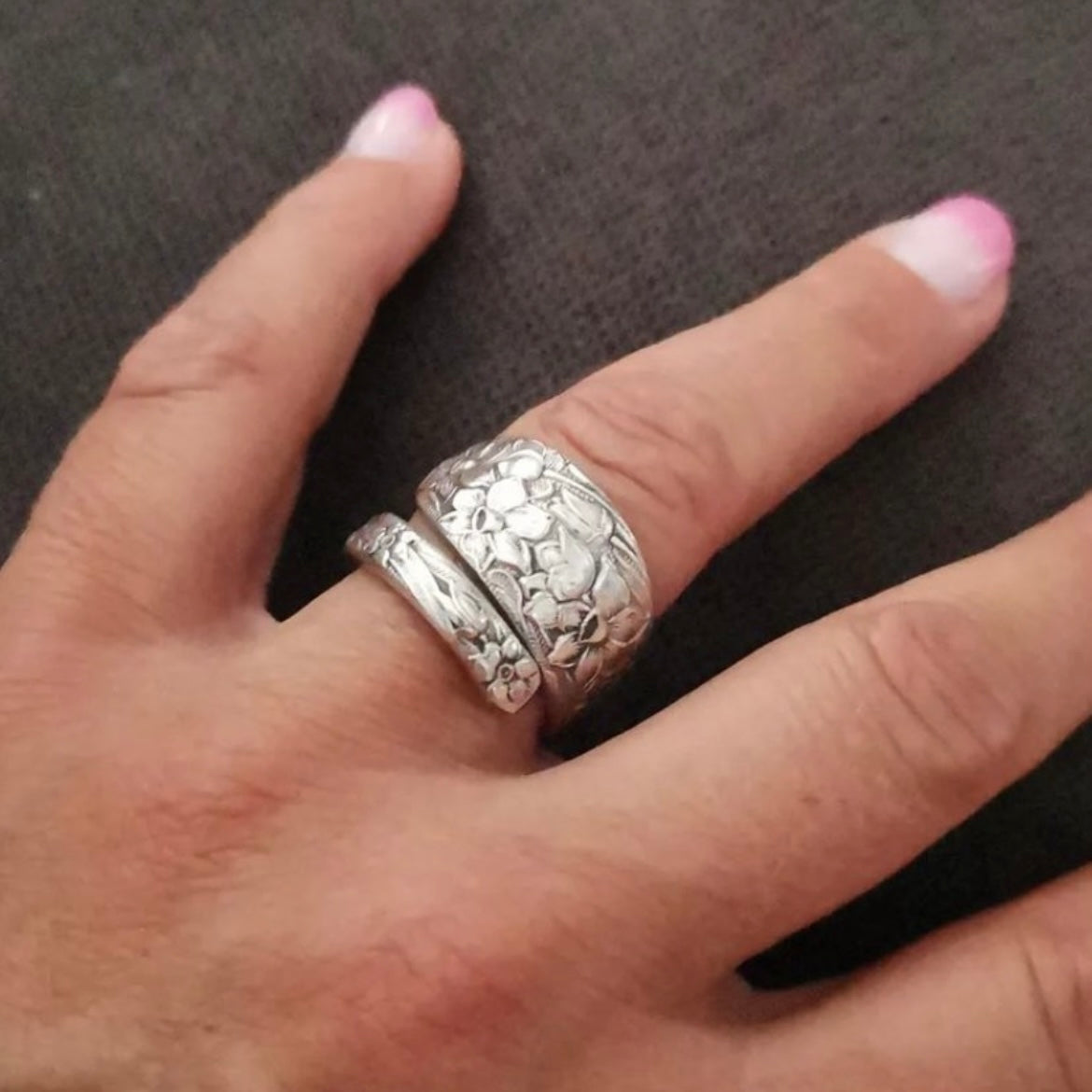 Anello Artigianale TEMPESTA DI NARCISI Mod. SPIRALE  Realizzato con Antica posata in Argento (Prima Metà del ’900)