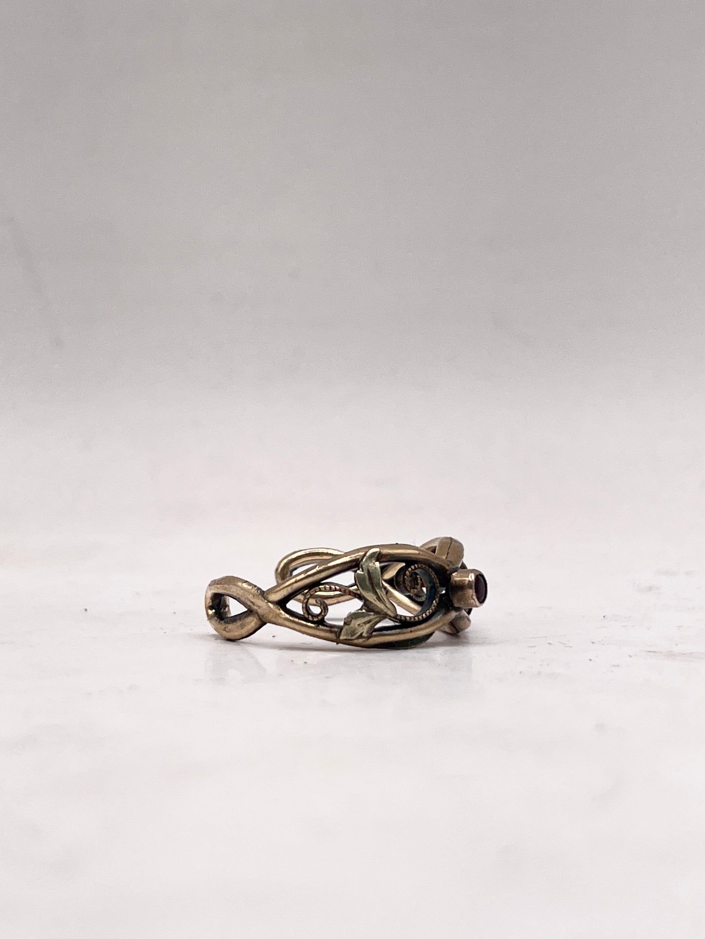 Anello Artigianale SPILLA INFINITI Mod. SPILLA GRANATO Realizzato con Antica spilla in Argento Bagnata Oro (Prima Metà del ’900)