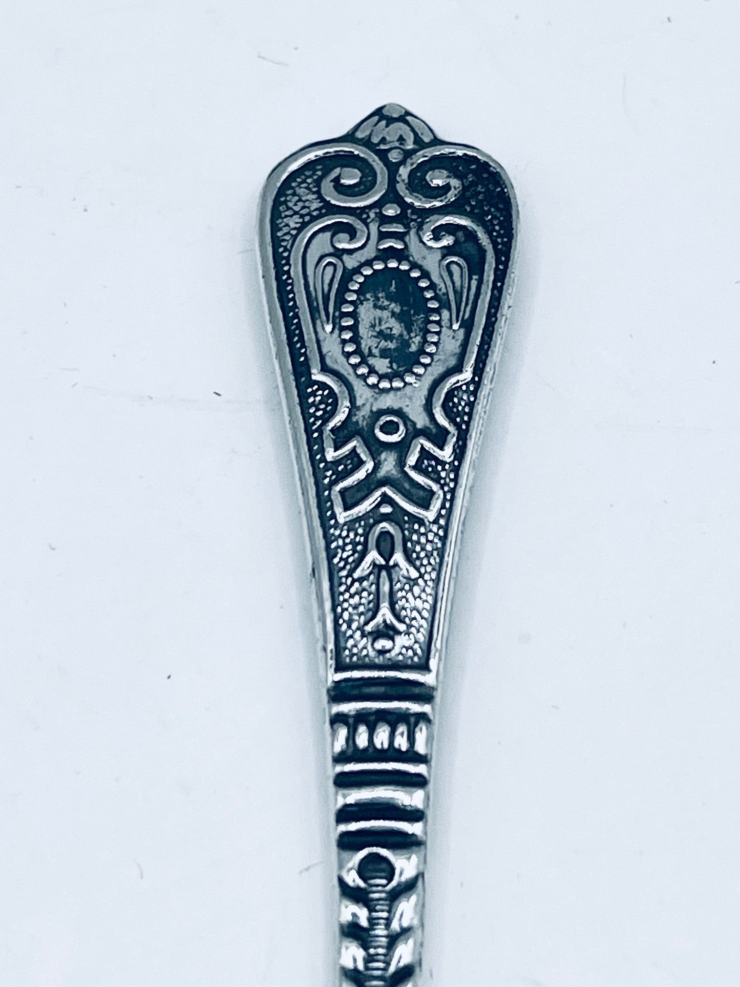 Anello Artigianale Mod. INTERO SUPER DECORATO  Realizzato con intero Antico Cucchiaino in Argento (Prima Metà del ’900)
