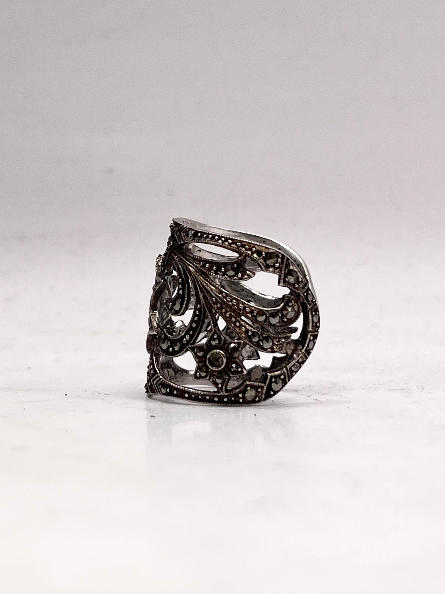 Anello Artigianale SPILLA ROSONE Mod. SPILLA MARCASSITI Realizzato con Antica spilla in Argento (Prima Metà del ’900)