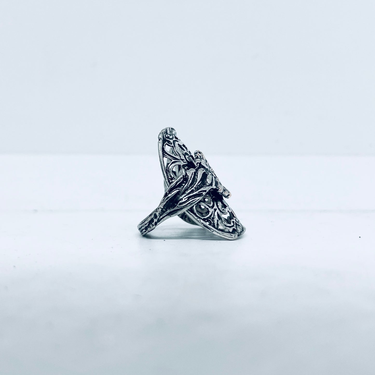 Anello Artigianale “TRAFORATO MARGHERITA” Mod. INTERO  Realizzato con intero Antico Cucchiaino in Argento (Prima Metà del ’900)
