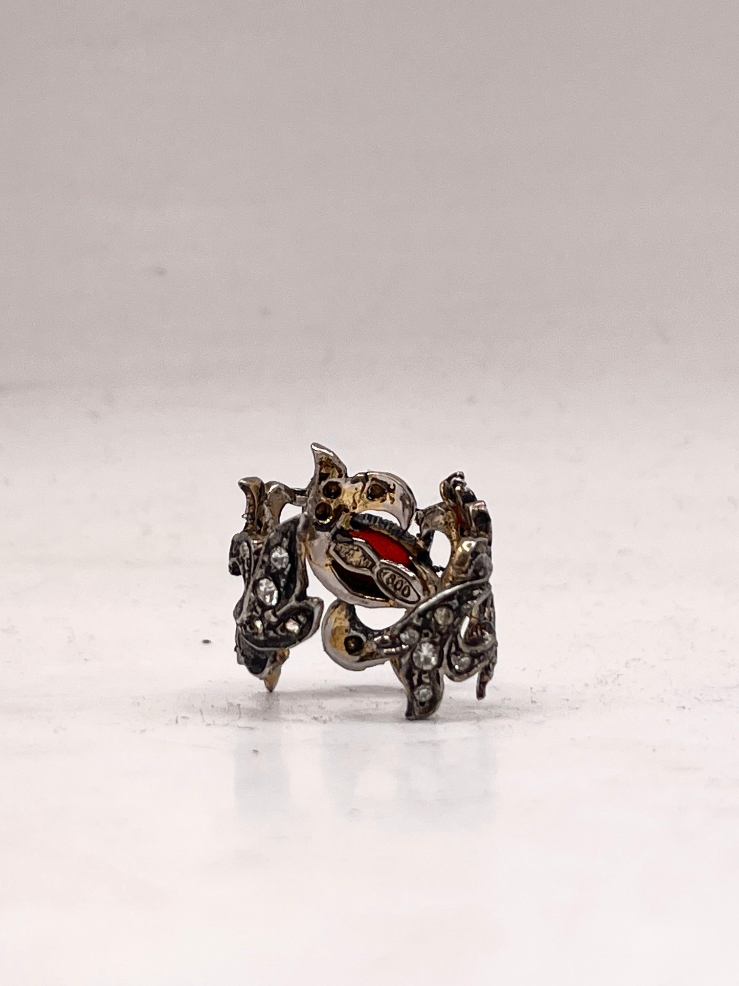 Anello Artigianale SPILLA FIAMMA Mod. SPILLA CORNIOLA Realizzato con Antica spilla in Argento (Prima Metà del ’900)
