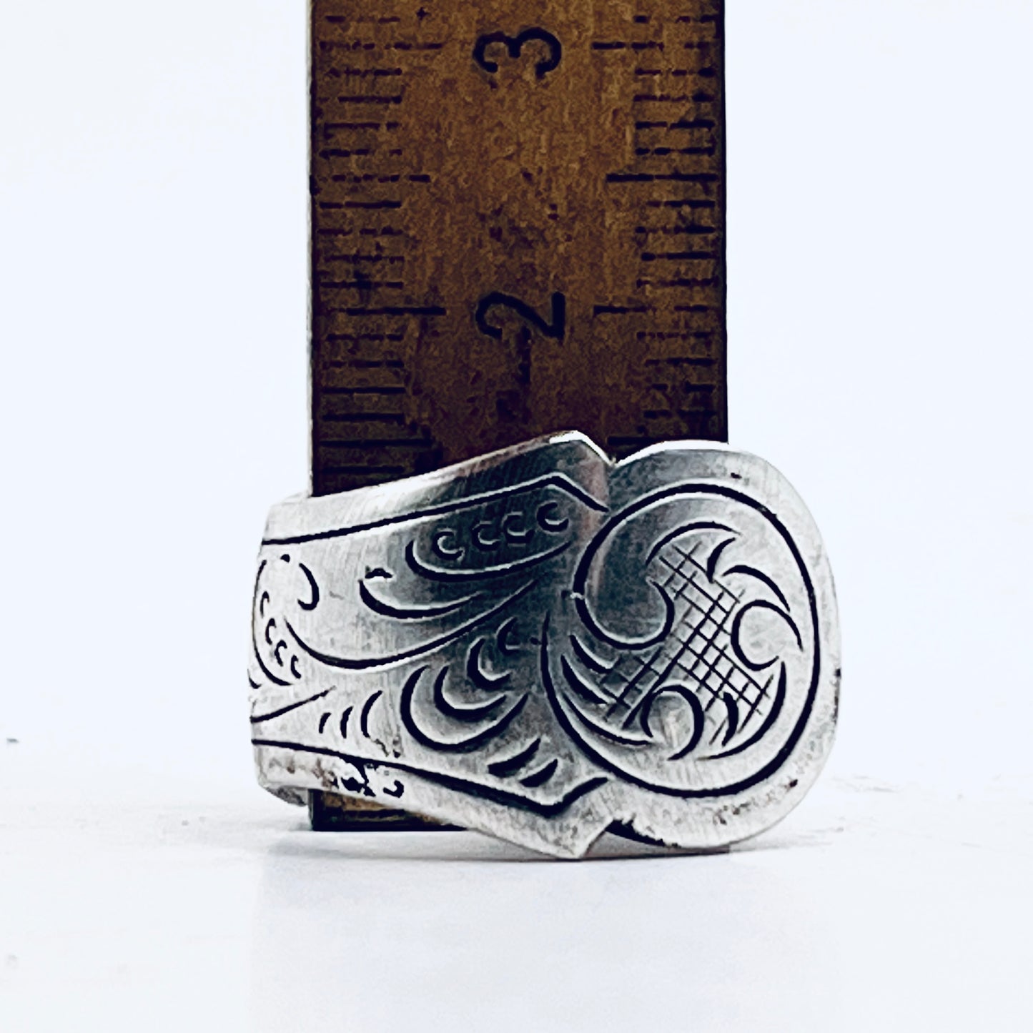 Anello Artigianale UOMO/DONNA Mod. CLASSICO/INTERO  “BRIGHID”  Realizzato con Antica posata in Argento (Prima Metà del ’900)