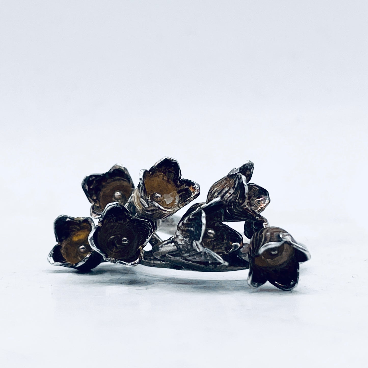 Anello Artigianale MUGHETTI Mod. CLASSICO  Realizzato con Antica SPILLA in Argento 800(Prima Metà del ’900)
