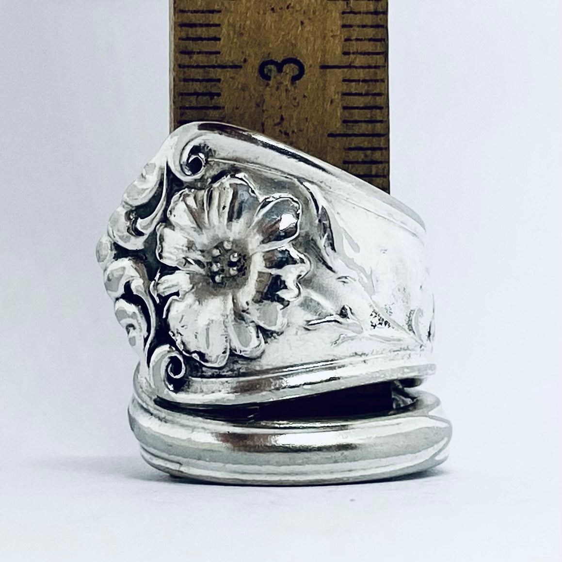 Anello Artigianale Mod. SPIRALE  Realizzato con Antica posata in Argento (Prima Metà del ’900)