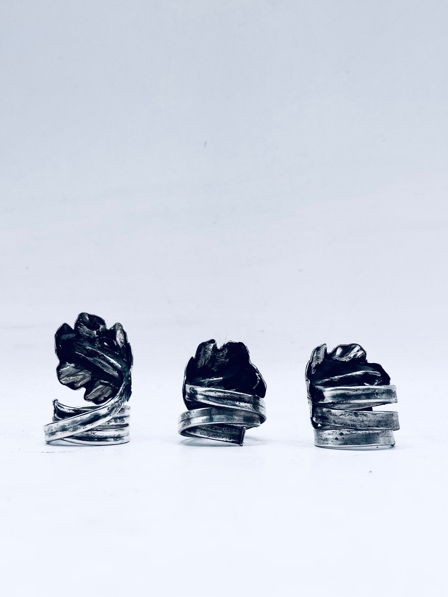Anello Artigianale CANNUCCIA FOGLIA QUERCIA Mod. SPIRALE  Realizzato con Antica posata in Argento (Prima Metà del ’900)