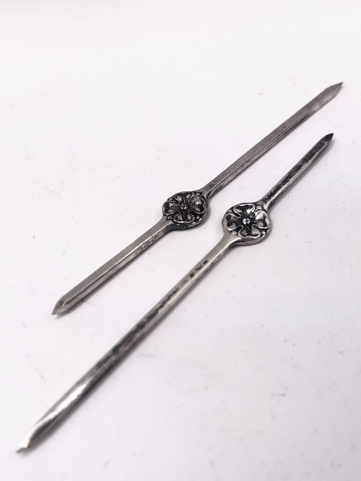 Anello Quadrifoglio ricavato da uno spiedino antico in argento 800 – vista 4