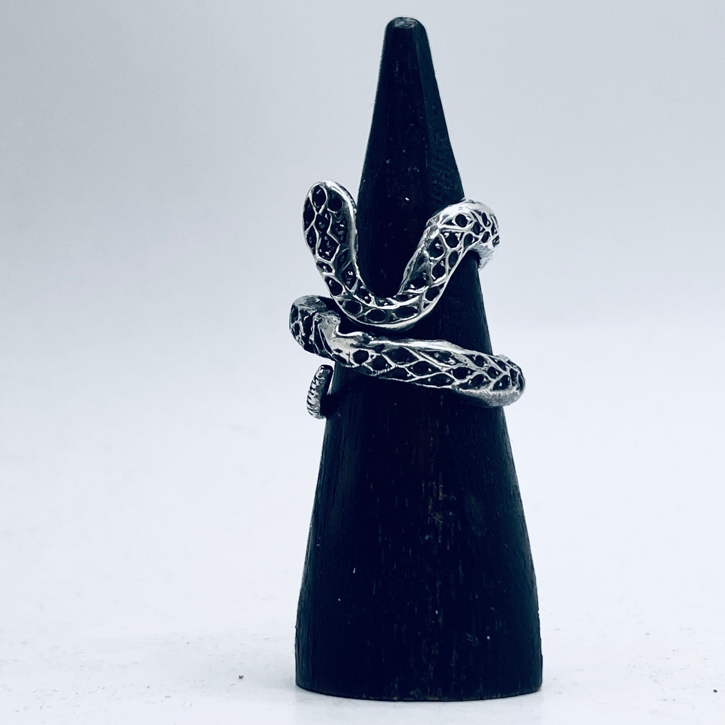 Anello Artigianale SERPENTE Mod. SPILLA Realizzato con Antica spilla in Argento (Prima Metà del ’900)
