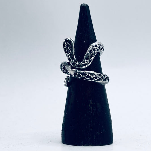Anello Artigianale SERPENTE Mod. SPILLA Realizzato con Antica spilla in Argento (Prima Metà del ’900)