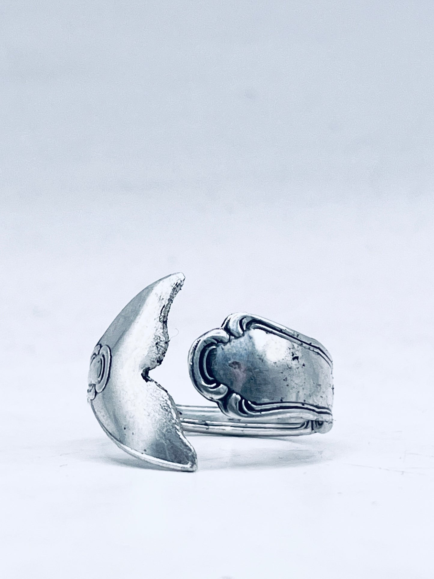 Anello Artigianale Mod. MINICODA#06 Realizzato con Antica posata in Argento (Prima Metà del ’900)