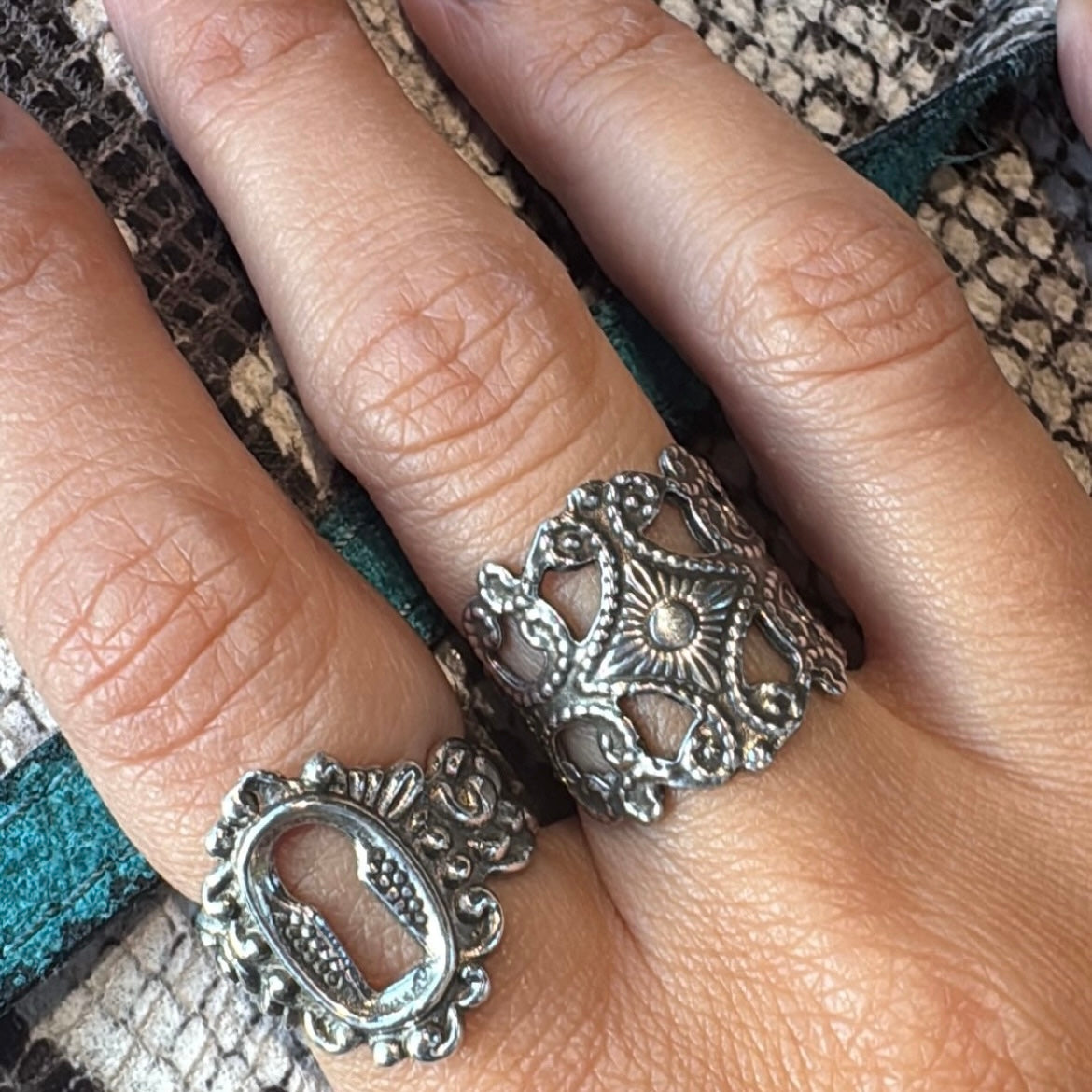 Anello Artigianale “BOCCHETTA SERRATURA ROMBO” Realizzato con bocchetta serratura in Argento (Prima Metà del ’900)