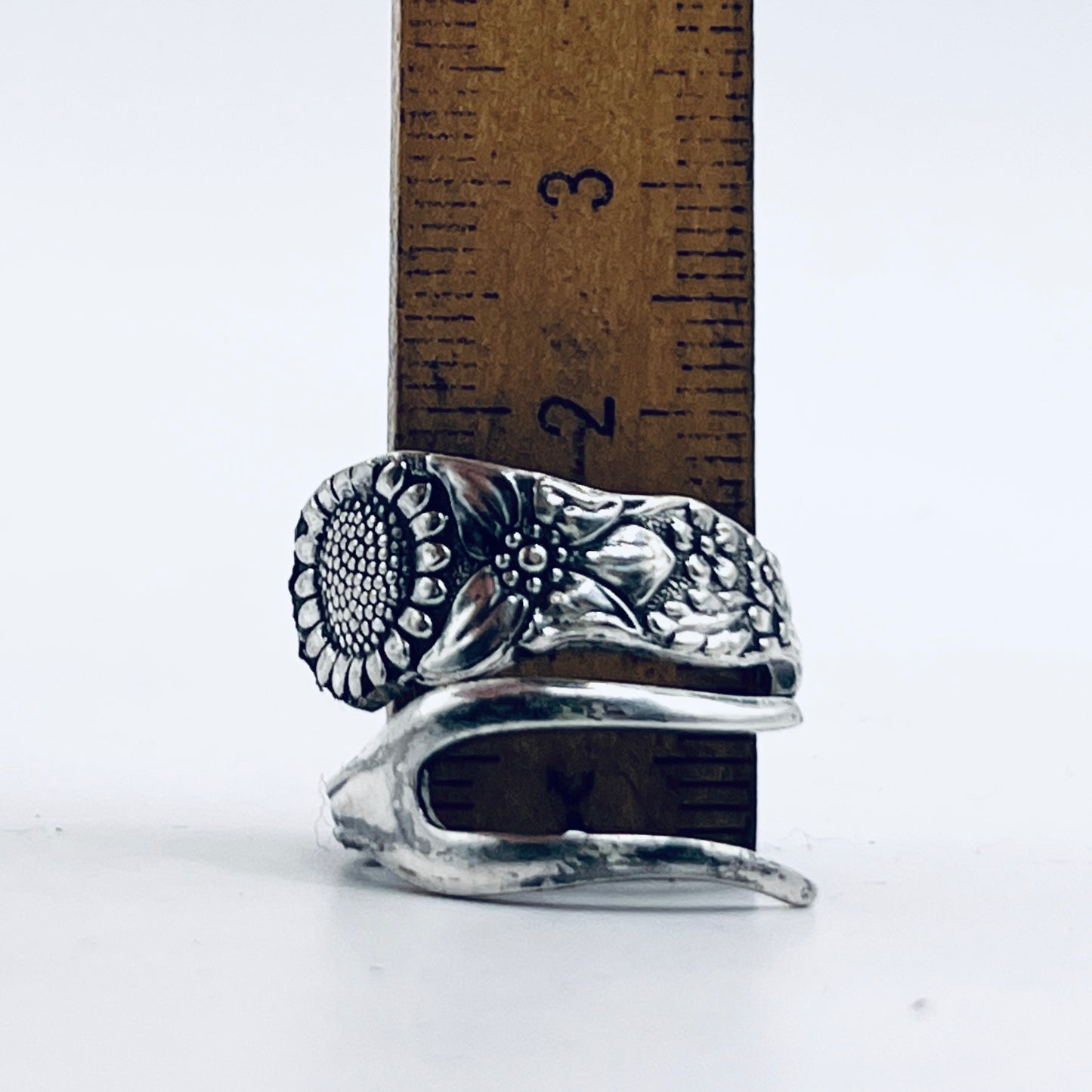 Anello Artigianale GIRASOLE Mod. PINZETTA  Realizzato con Antica posata in Argento (Prima Metà del ’900)