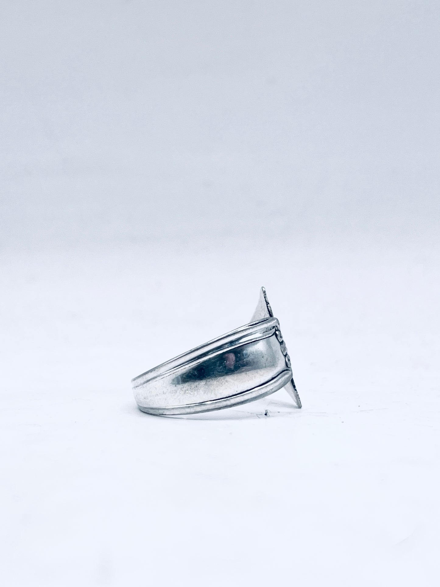 Anello Artigianale Mod. MINICODA#02 Realizzato con Antica posata in Argento (Prima Metà del ’900)