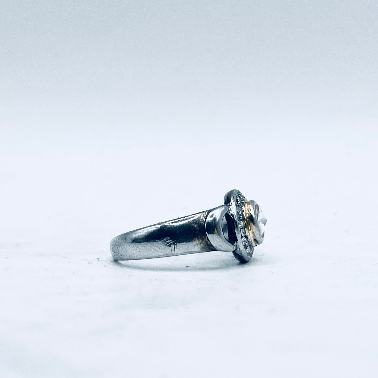 Anello Artigianale SPILLA ZIRCONI Mod. SPILLA Realizzato con Antica spilla in Argento (Prima Metà del ’900)
