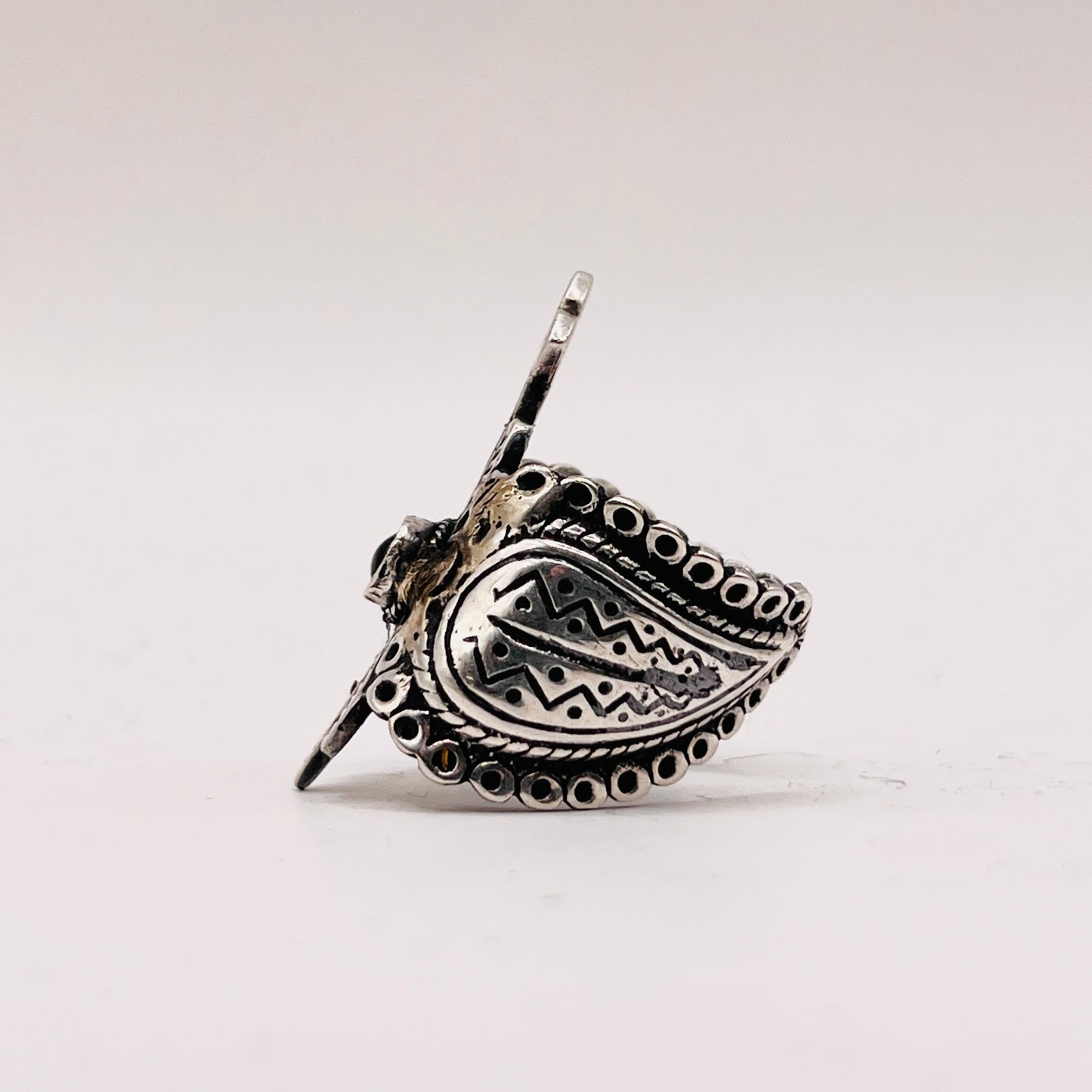 Anello Artigianale SPILLA RUBINO Mod. SPILLA Realizzato con Antica spilla in Argento (Prima Metà del ’900)