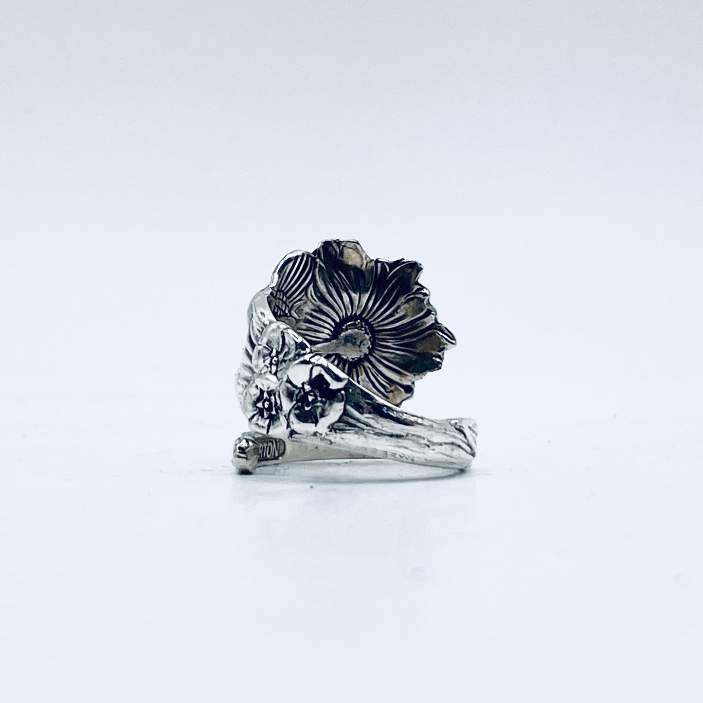 Anello Artigianale FIORDALISO Mod. SPIRALE  Realizzato con Antica posata in Argento (Prima Metà del ’900)