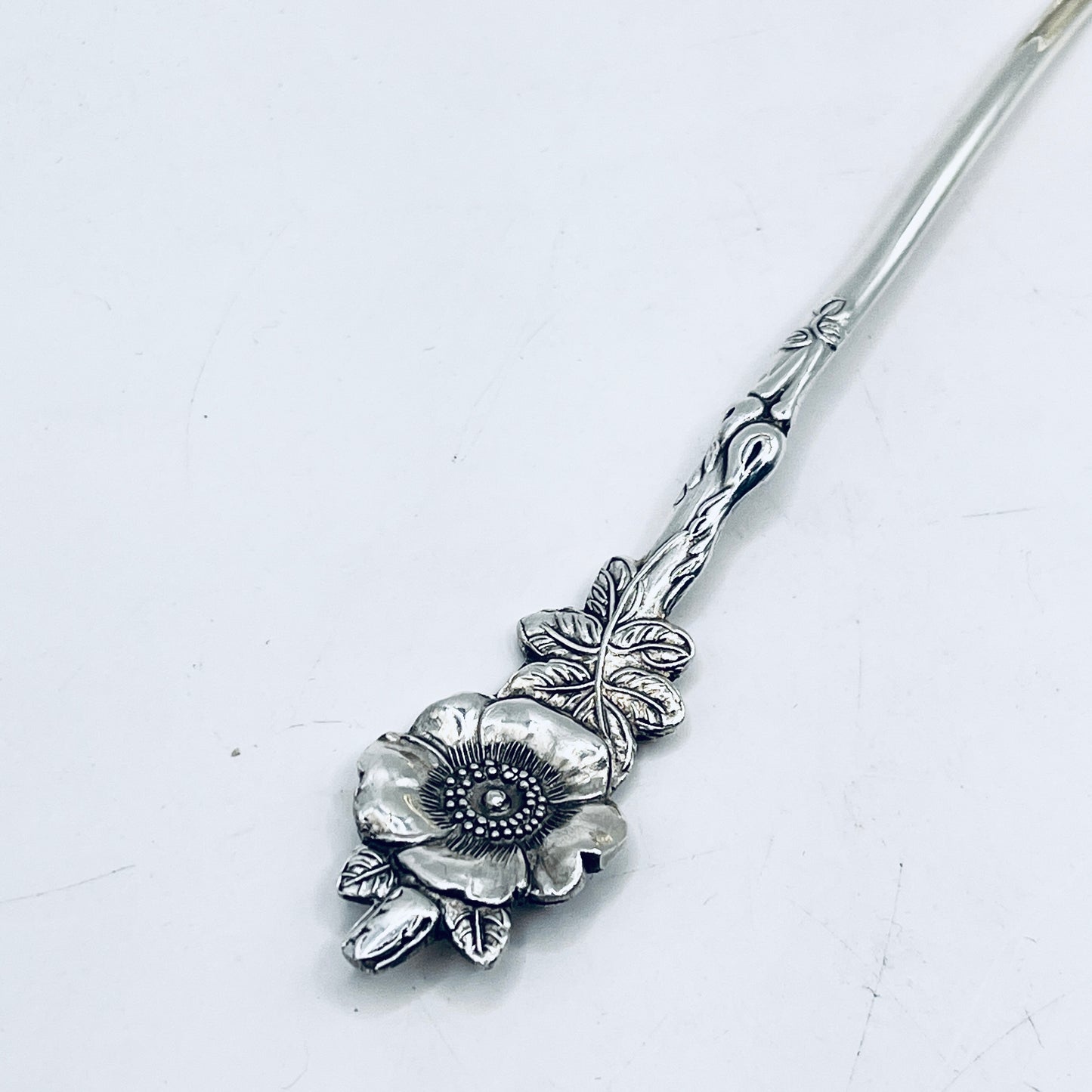 Anello Artigianale FIORE DI MELO Mod. SPIRALE  Realizzato con Antica posata in Argento (Prima Metà del ’900)