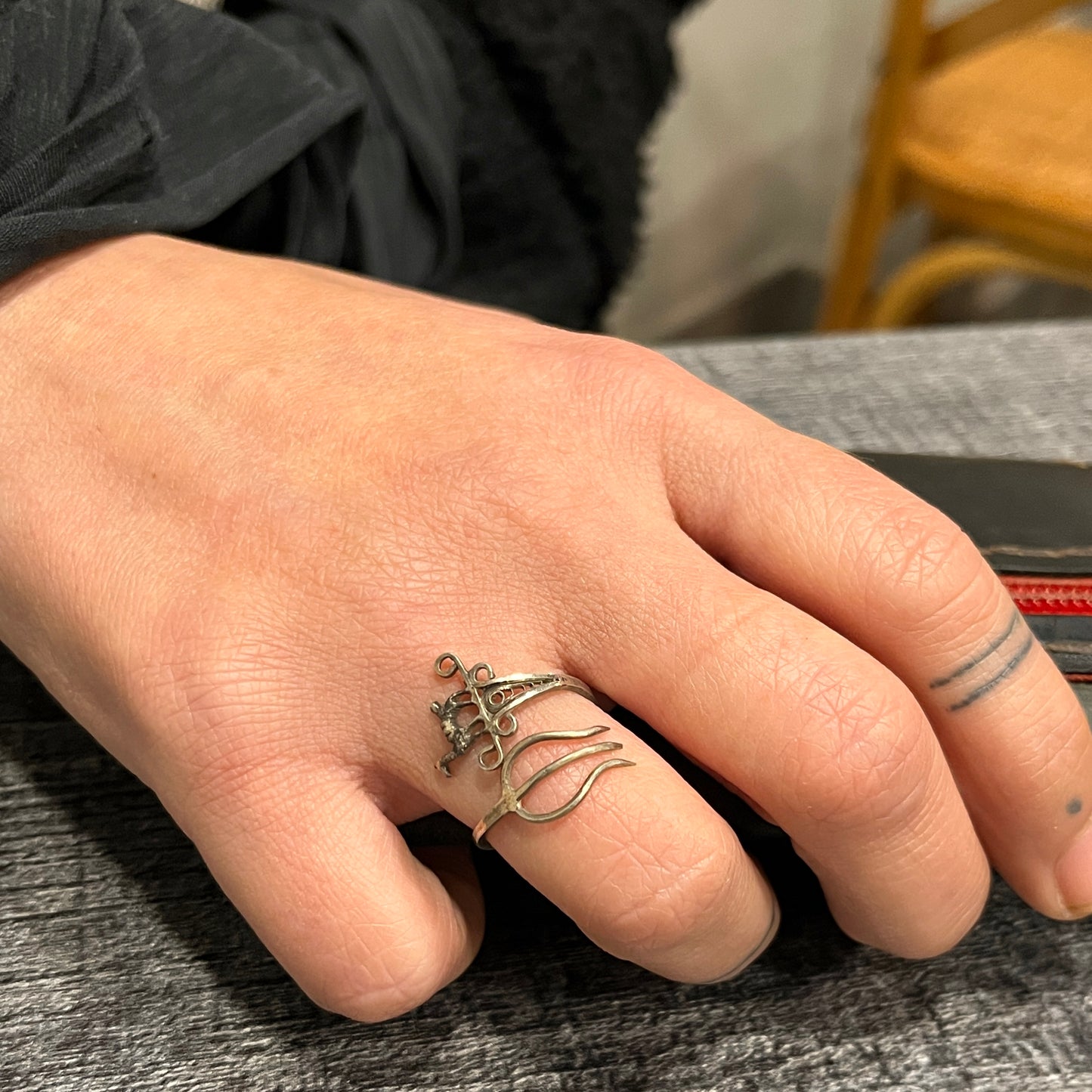 Anello Artigianale LAMA Mod. FORCHETTINA Realizzato con intera antica forchettina in Argento 925 (Prima Metà del ’900)