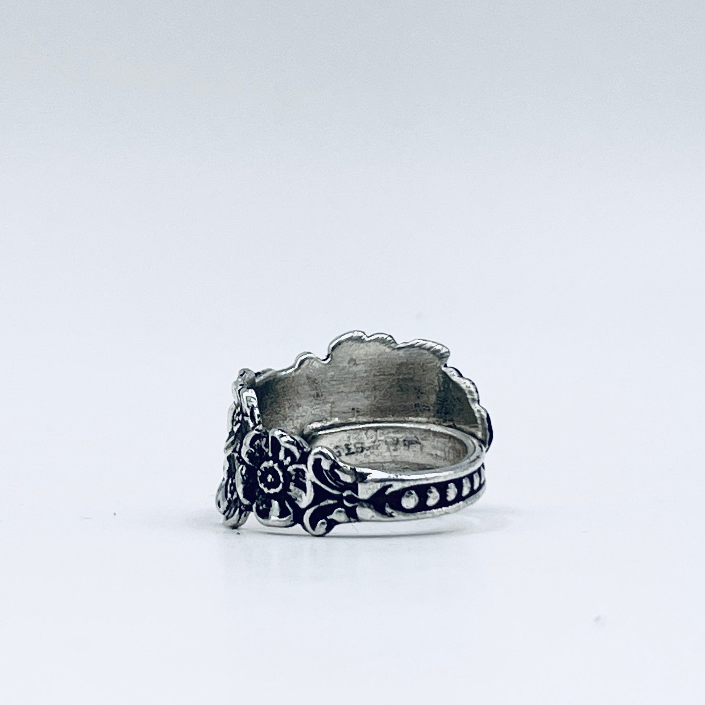 Anello Artigianale TEMPESTA DI FIORI Mod. CLASSICO/SPIRALE  Realizzato con Antica posata in Argento (Prima Metà del ’900)