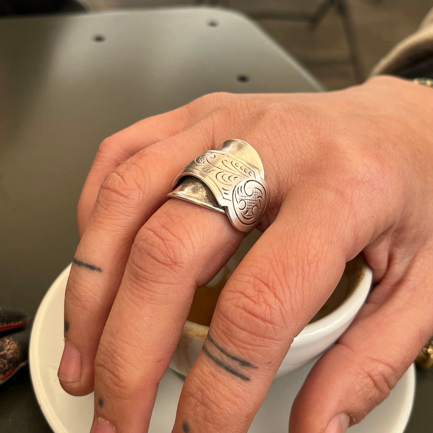 Anello Artigianale UOMO/DONNA Mod. CLASSICO/INTERO  “BRIGHID”  Realizzato con Antica posata in Argento (Prima Metà del ’900)