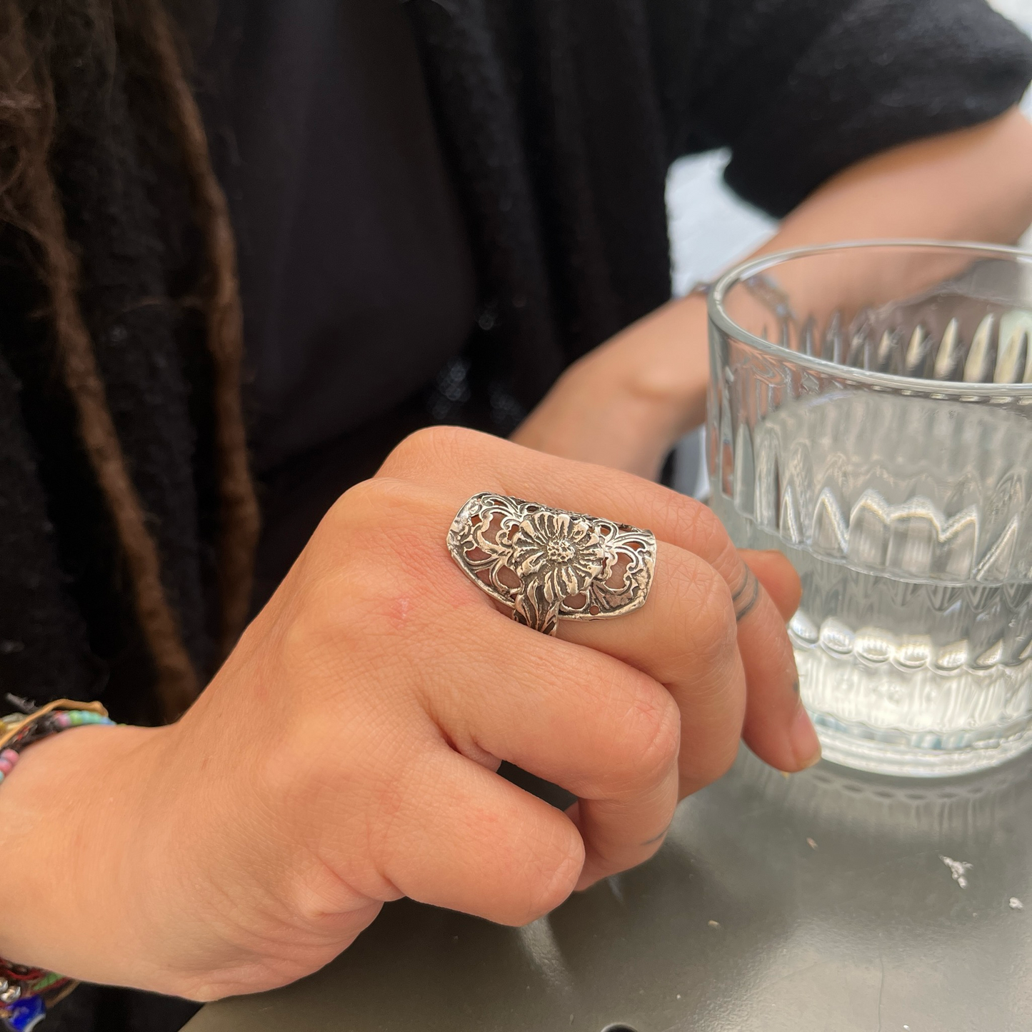 Anello Artigianale “TRAFORATO MARGHERITA” Mod. INTERO  Realizzato con intero Antico Cucchiaino in Argento (Prima Metà del ’900)