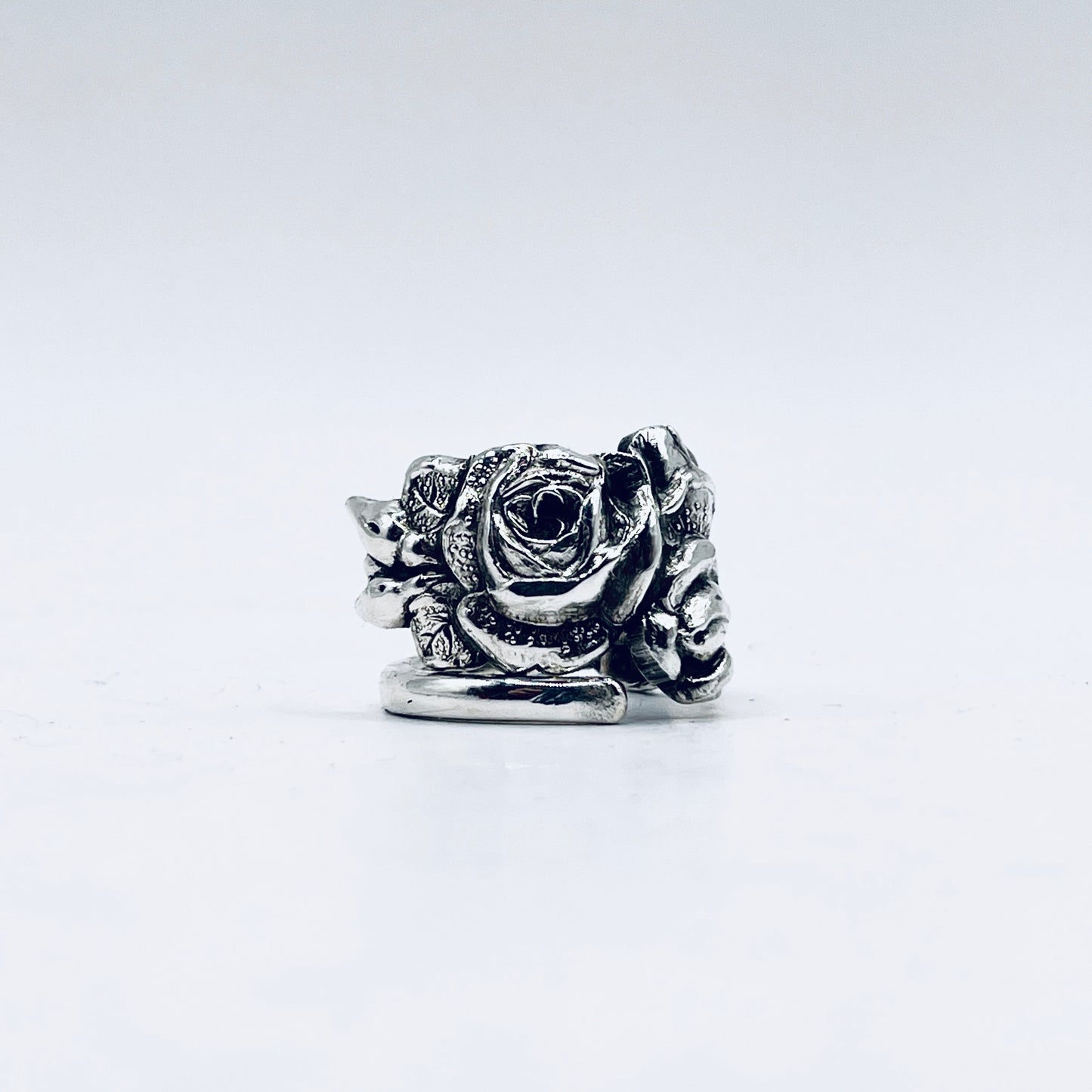 Anello Artigianale ROSA SELVATICA Mod. SPIRALE  Realizzato con Antica posata in Argento (Prima Metà del ’900)