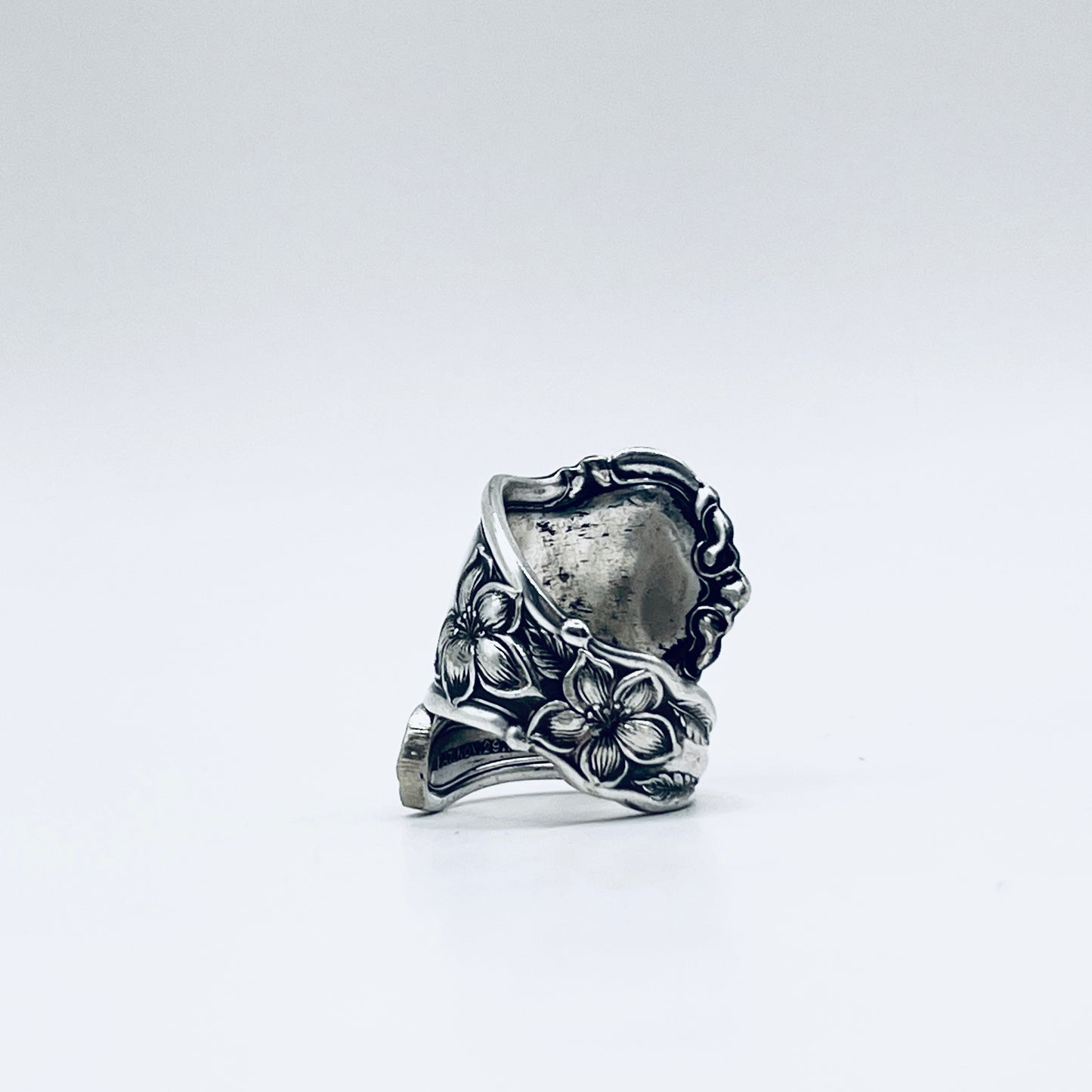 Anello Artigianale Mod. SPIRALE  ZAGARA Realizzato con Antica posata in Argento (Prima Metà del ’900)