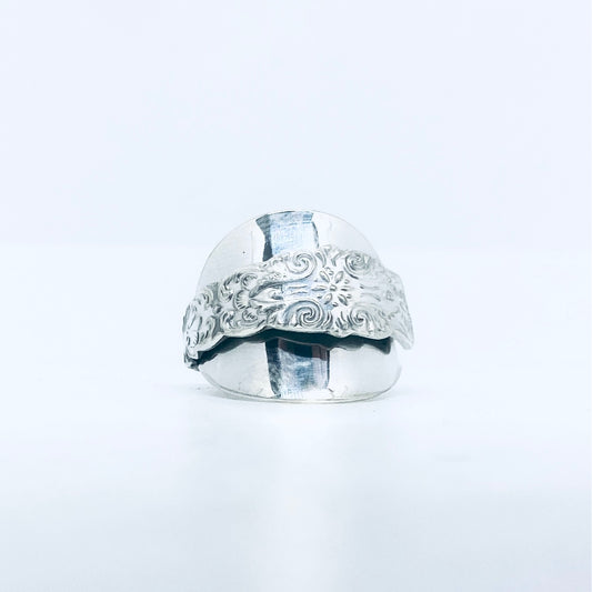 Anello Artigianale DECORO Mod. INTERO  Realizzato con intero Antico Cucchiaino in Argento (Prima Metà del ’900)