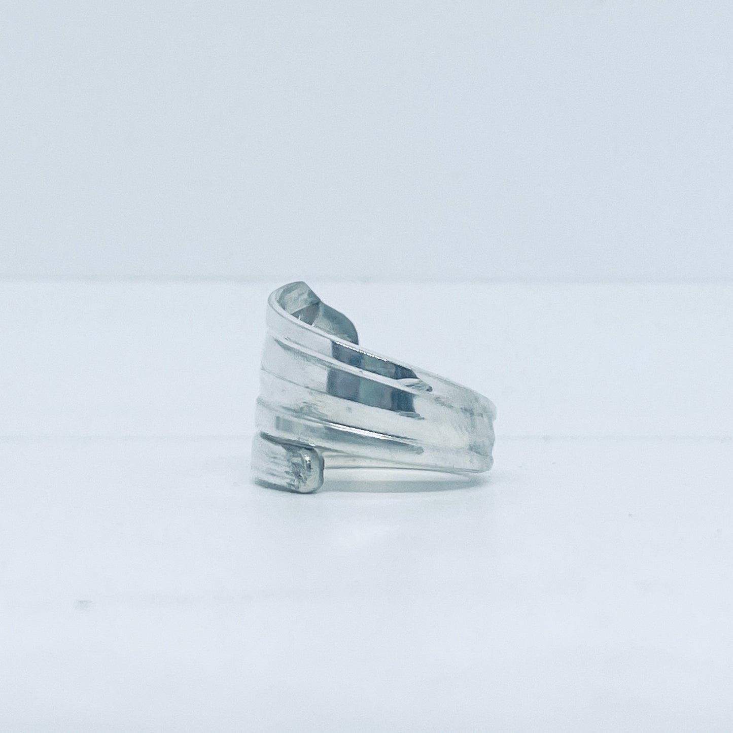 Anello Artigianale Mod. SPIRALE  Realizzato con Antica posata in Argento (Prima Metà del ’900)