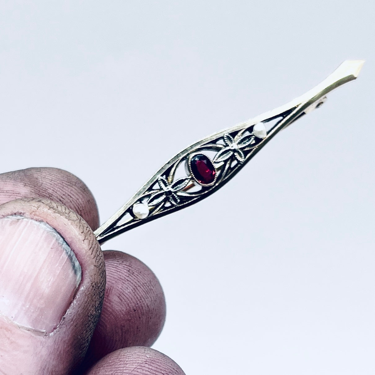 Anello Artigianale GRANATO 01 Mod. SPILLA Realizzato con Antica spilla in Argento (Prima Metà del ’900)